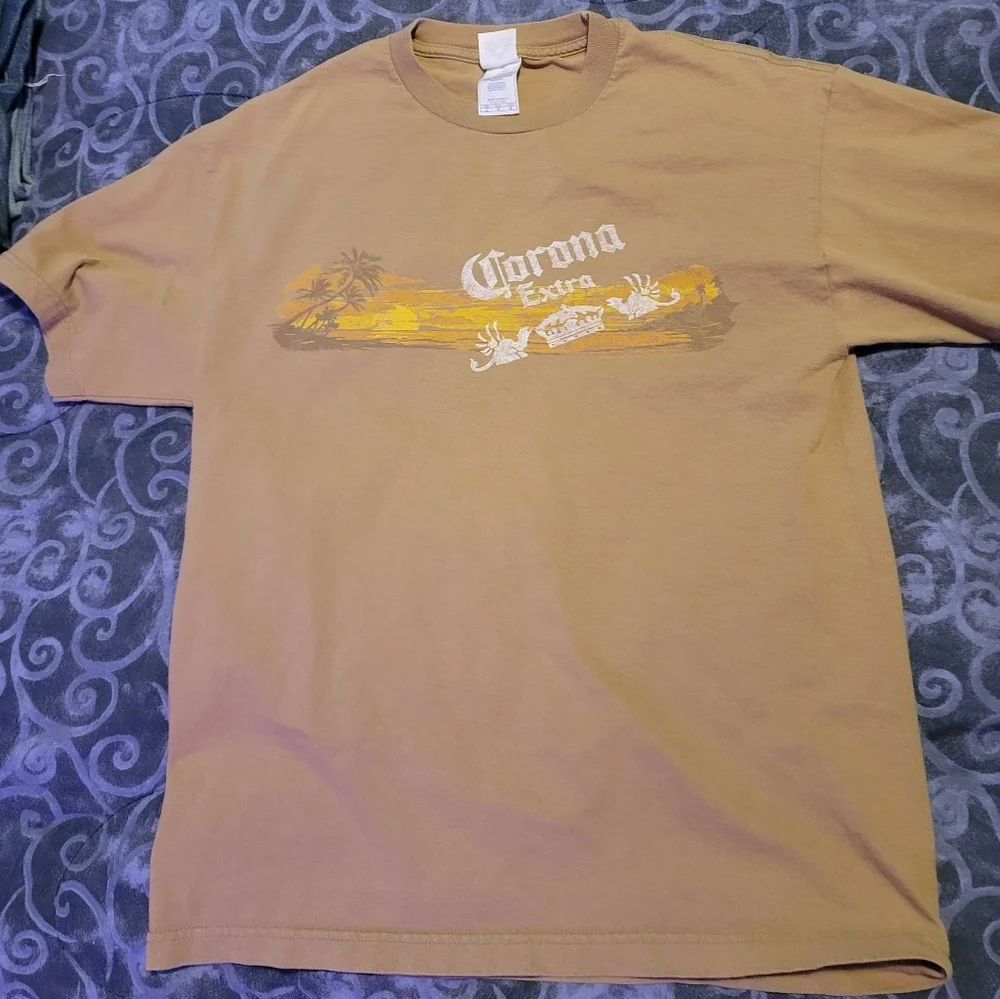 Corona Men's T-Shirt - Picture 1 of 2